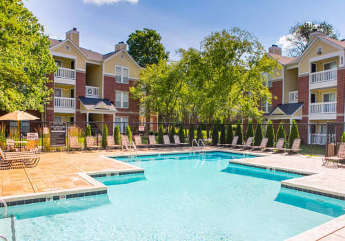 Pool at Landmark at Lyncrest Reserve (6 of 7)
